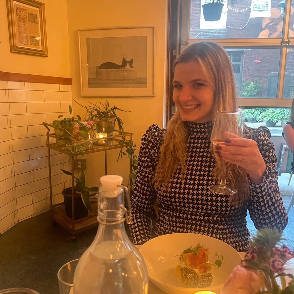 Meet your Posher, Emily